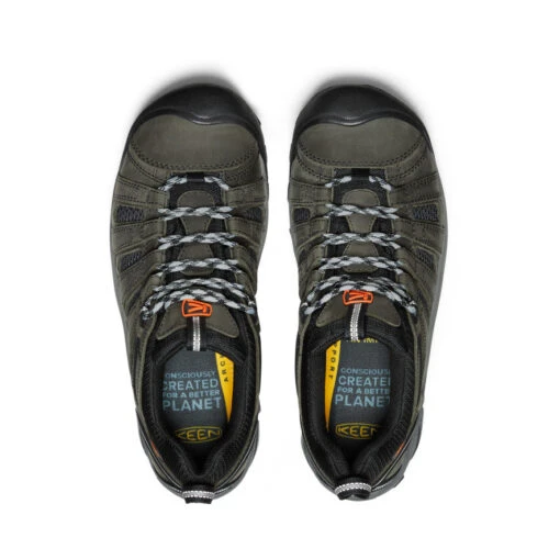 Keen Men's Voyageur | Steel Grey/Scarlet Ibis - Image 4