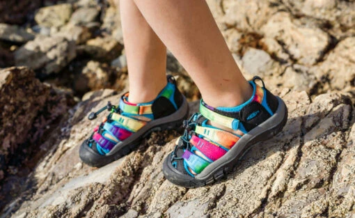 Keen Big Kids' Newport H2 | Magnet/Brilliant Blue - Image 7